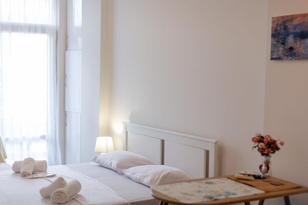 Cozy Studio Apartment In The Heart Of Batum Bagian luar foto